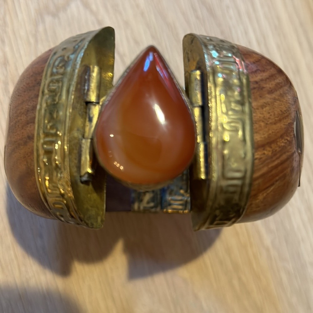 Wooden bracelet - Picture 5 of 8